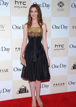 Anne Hathaway Fashion Style on Anne Hathaway Style Evolution    30 Days Of Fashion And Beauty 2012